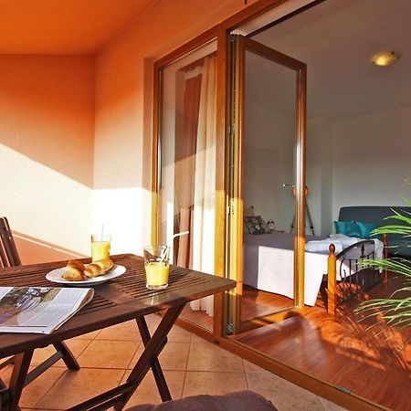 Brijunisol - 3 Apartments Top Position Near The Beautiful Beach Fažana Kültér fotó