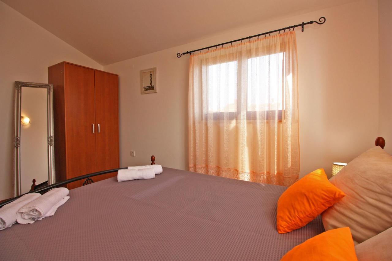 Brijunisol - 3 Apartments Top Position Near The Beautiful Beach Fažana Kültér fotó