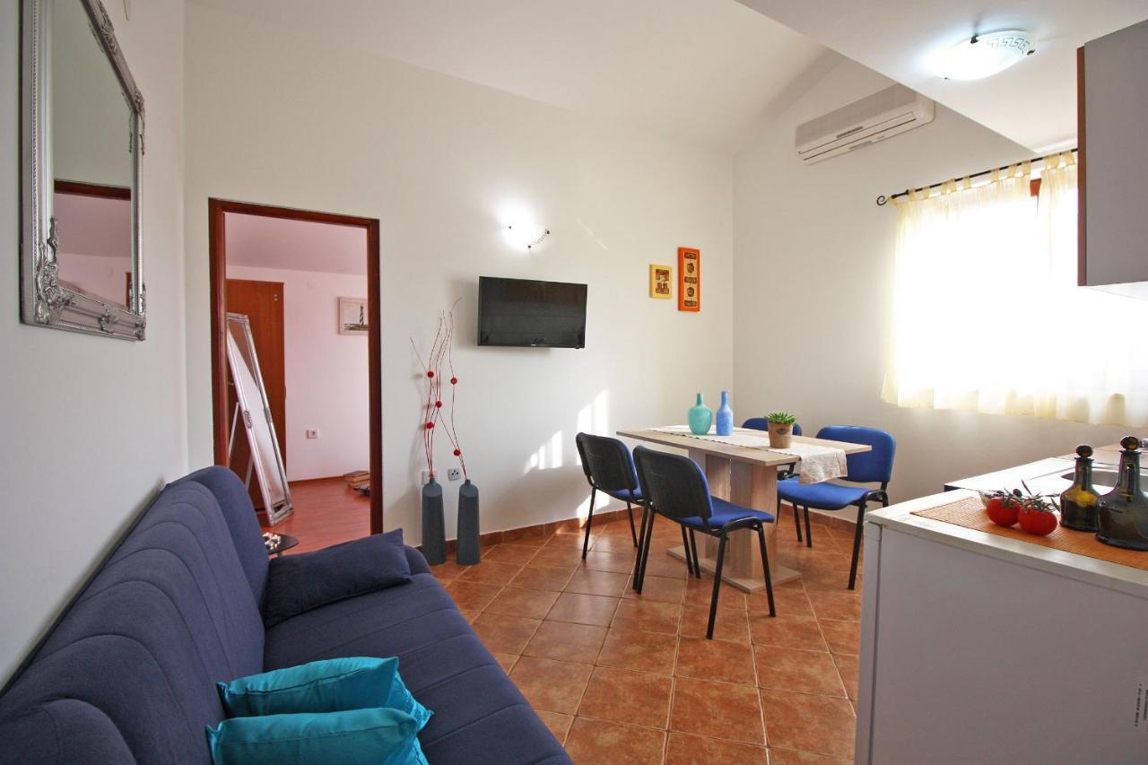 Brijunisol - 3 Apartments Top Position Near The Beautiful Beach Fažana Kültér fotó