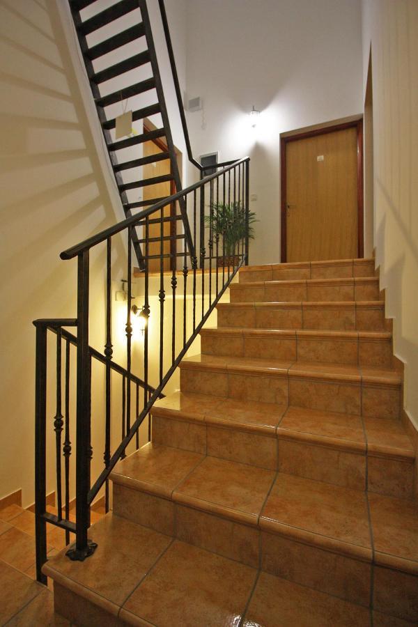 Brijunisol - 3 Apartments Top Position Near The Beautiful Beach Fažana Kültér fotó